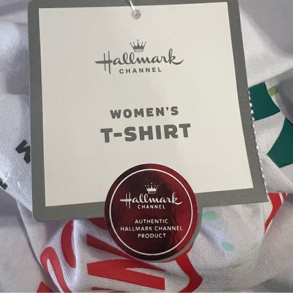 NWT Official Hallmark Channel "Oh What Fun" Christmas High/Low  T-shirt - M‎ - Picture 11 of 11